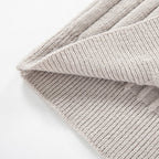 Men's ribbed quarter-zip sweater with stand collar and long sleeves