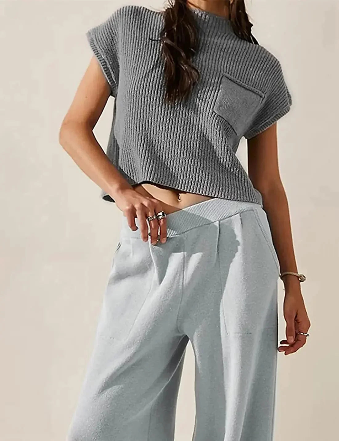 Women's ribbed knit short-sleeve top with chest pocket