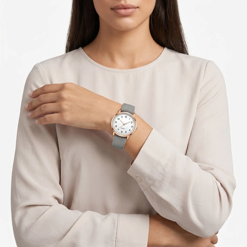 Alvoria  - Minimalist Analogue Women's Wrist Watch Tracking The Time