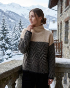 Women's relaxed turtleneck jumper with contrasting chevron knit pattern