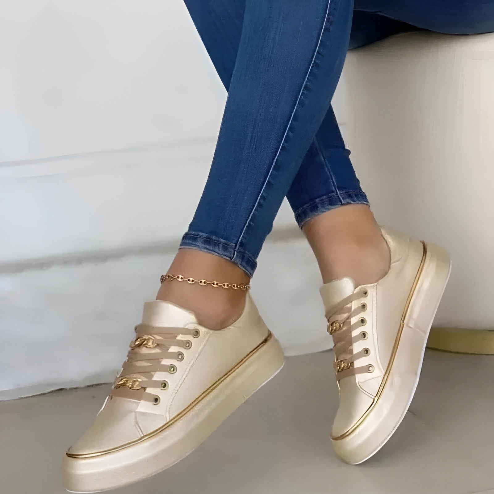 ava_dames_sneakers___orthopedisch_comfort_met_gouden_accenten_4