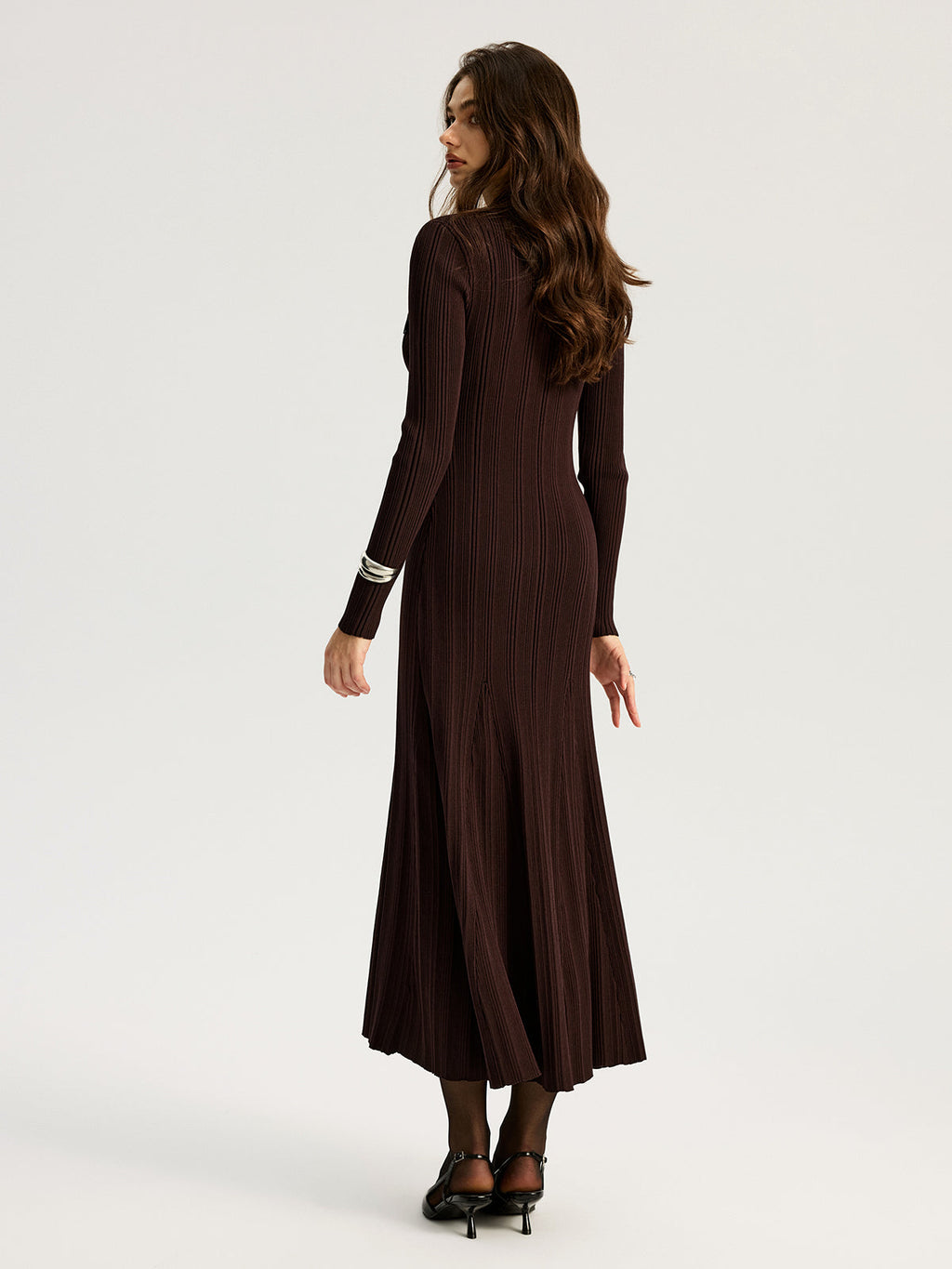 Women's dark brown ribbed maxi dress with V-neck collar and long sleeves