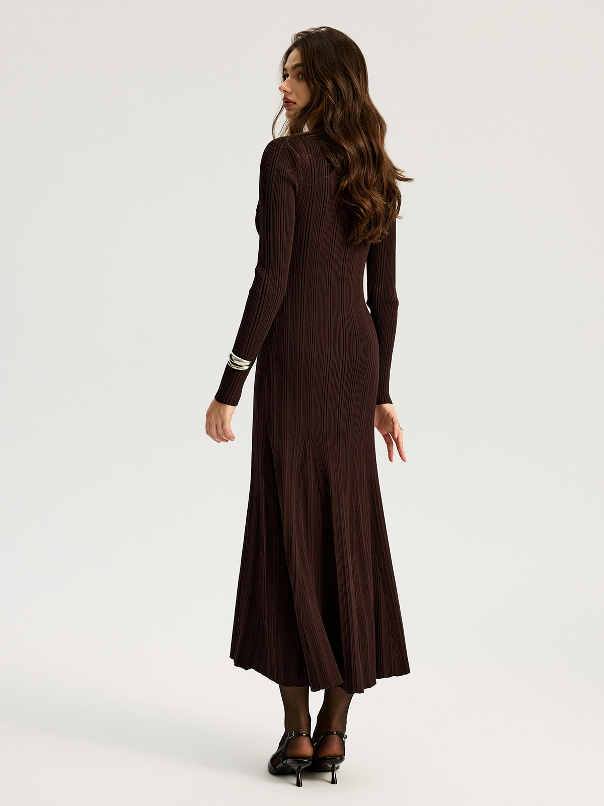 Women's dark brown ribbed maxi dress with V-neck collar and long sleeves