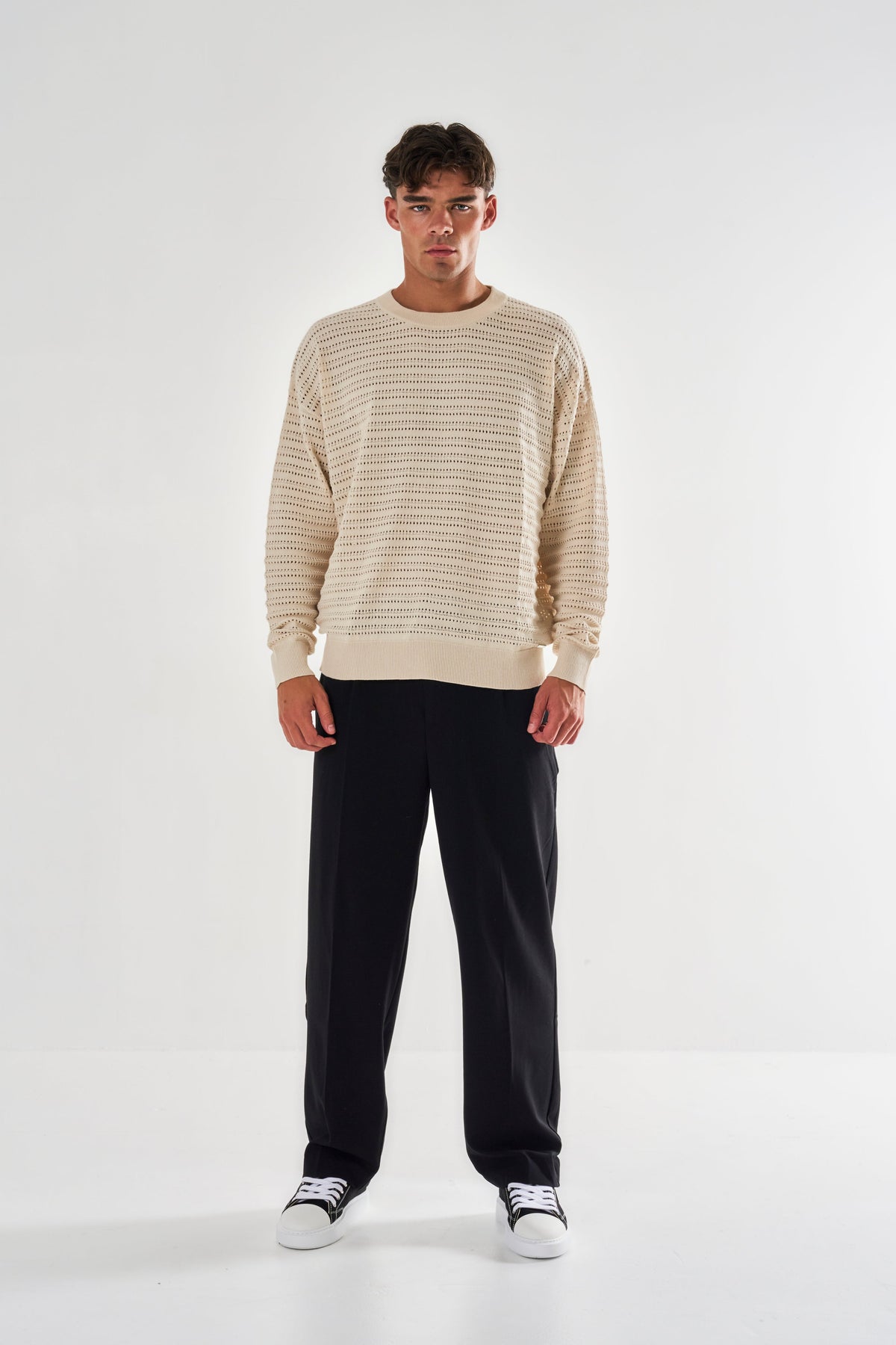 Men's beige textured openwork knit jumper with crew neck and long sleeves