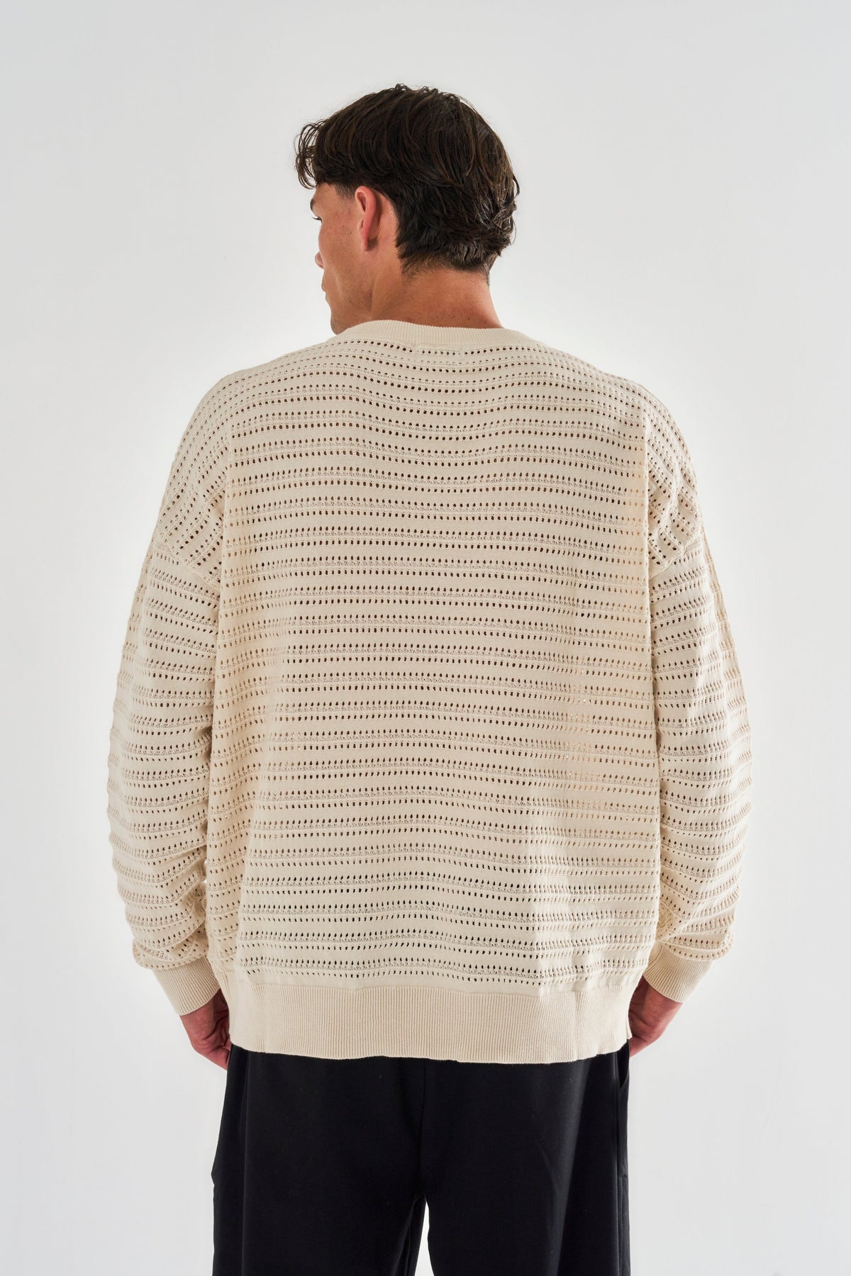 Men's beige textured openwork knit jumper with crew neck and long sleeves