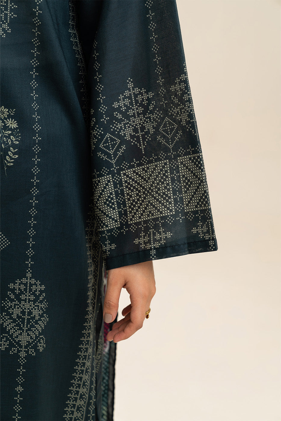 Women's multicolour printed three-piece suit with long tunic, trousers and scarf
