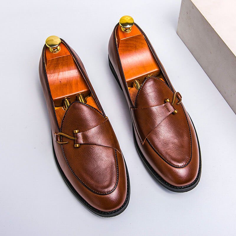 Men's leather loafers with hook detail and almond toes