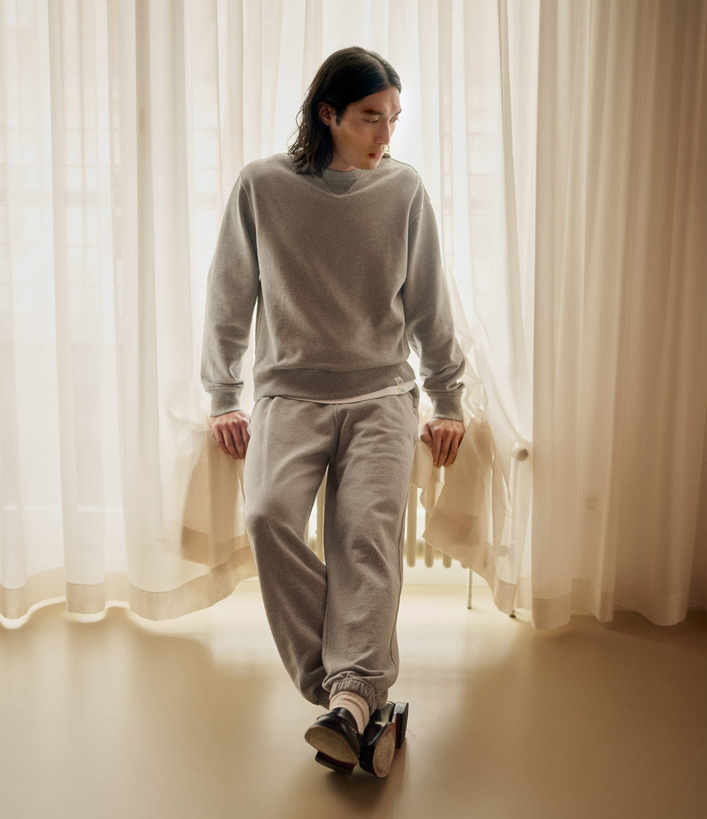 Men's grey crew neck sweatshirt with long sleeves and ribbed trims