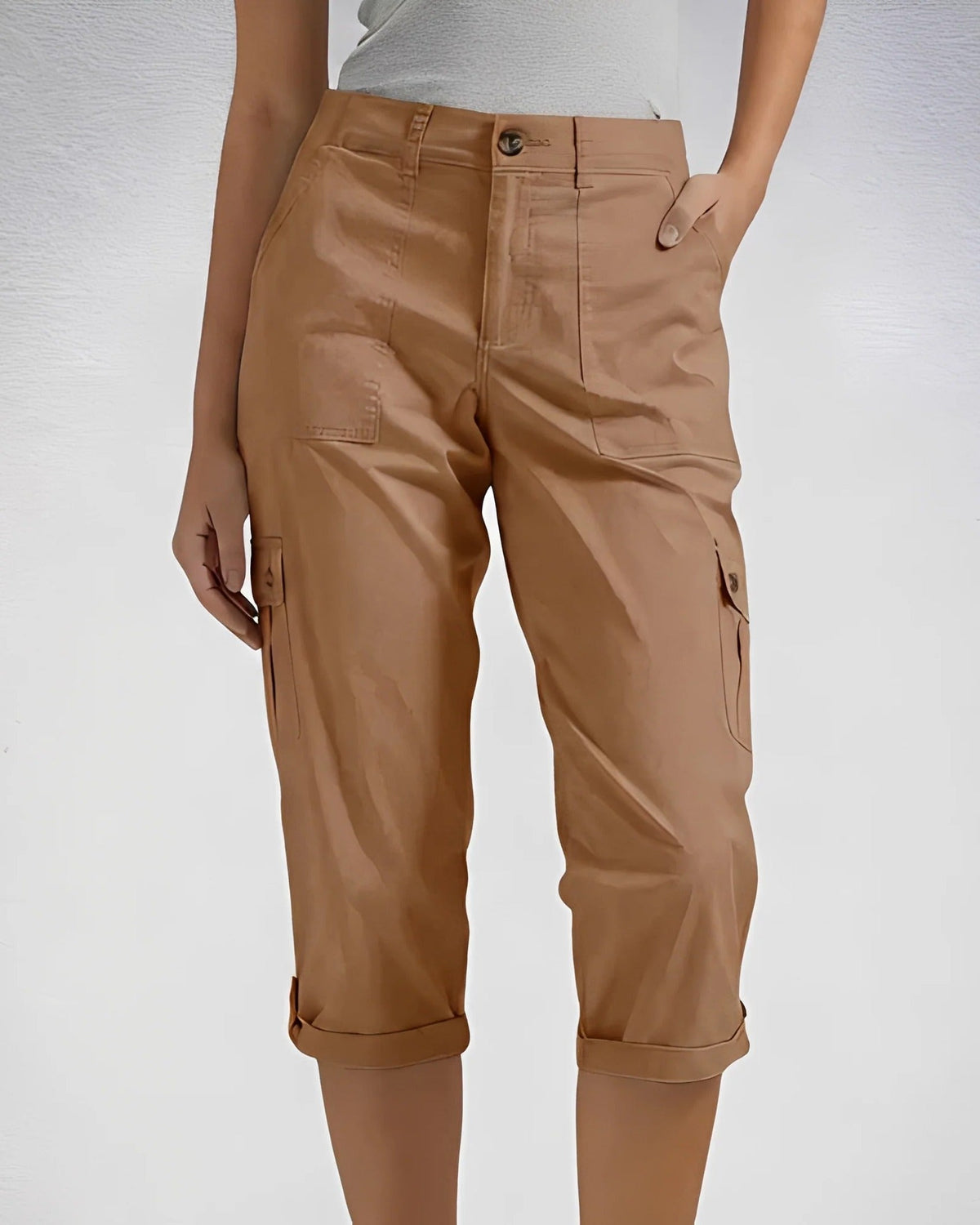 Women's high-waisted cropped cargo trousers with straight legs and multiple flap pockets