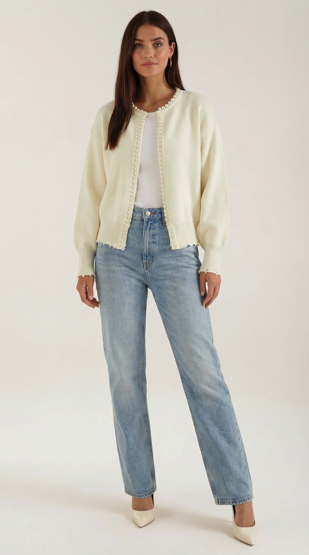 Women's knit cardigan with pearl trim, round neckline and long sleeves