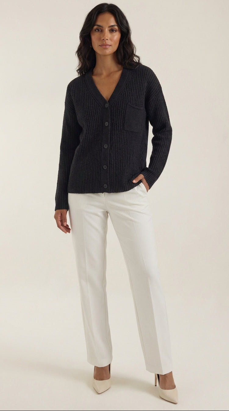 Women's ribbed V-neck cardigan with long sleeves, button front and chest pocket