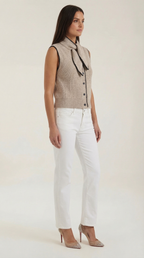 Women's sleeveless knitted cardigan with tie collar and button front
