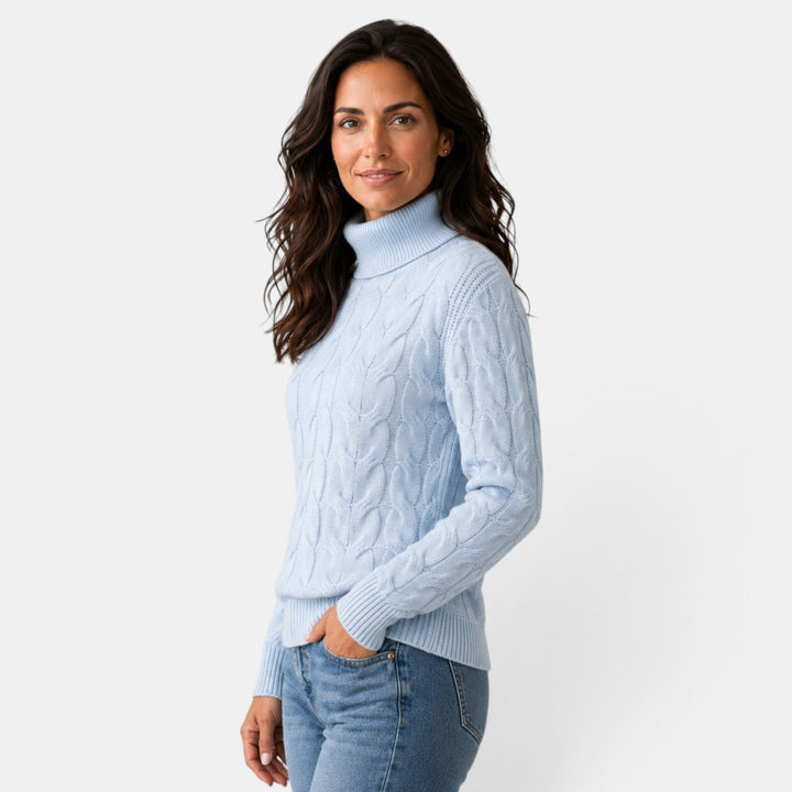 Women's cable-knit turtleneck jumper with long sleeves and ribbed trims