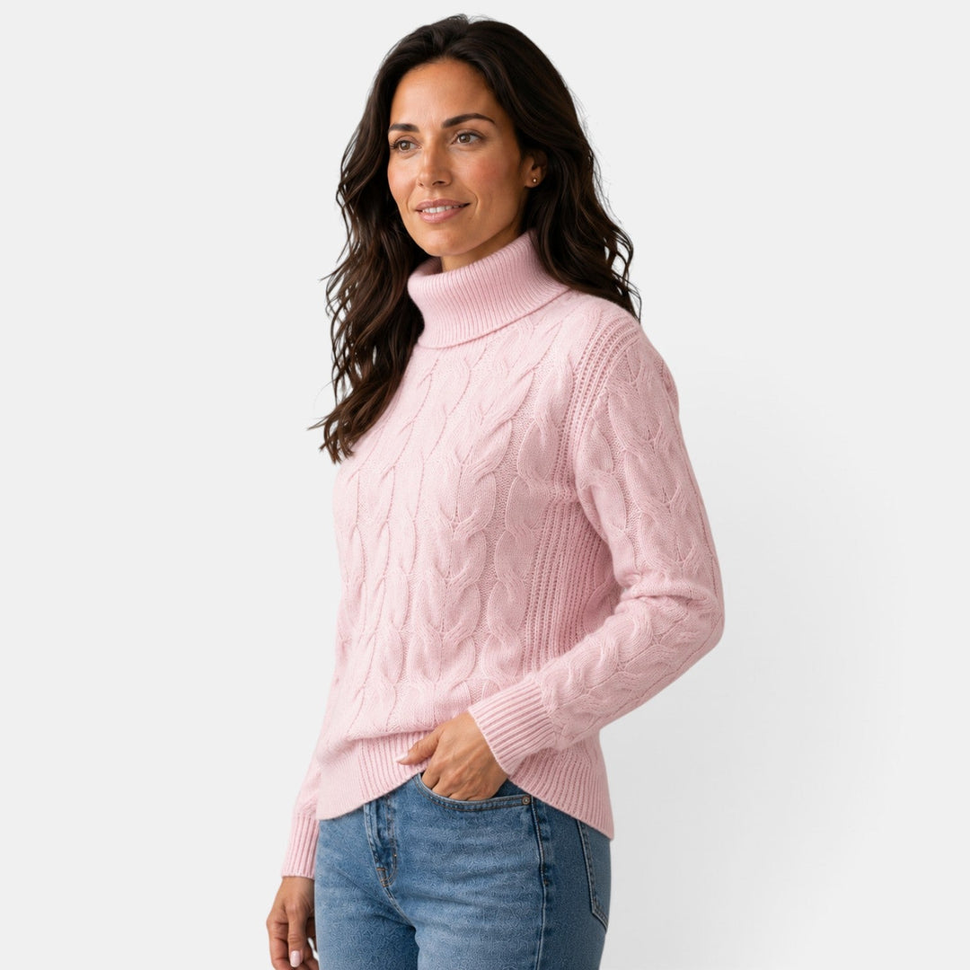 Women's cable-knit turtleneck jumper with long sleeves and ribbed trims