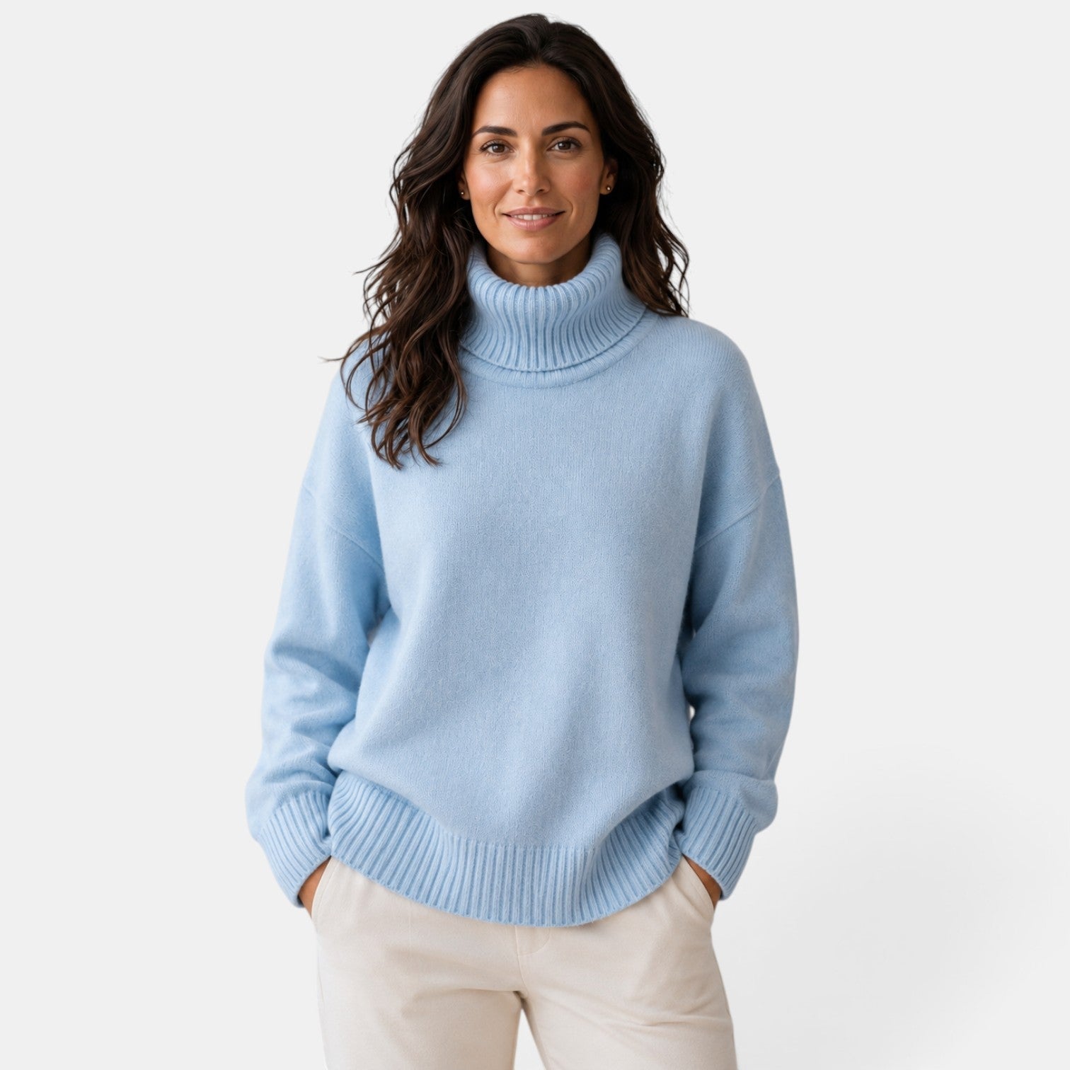 Women's oversized turtleneck jumper with ribbed trims