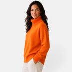 Women's oversized turtleneck jumper with ribbed trims