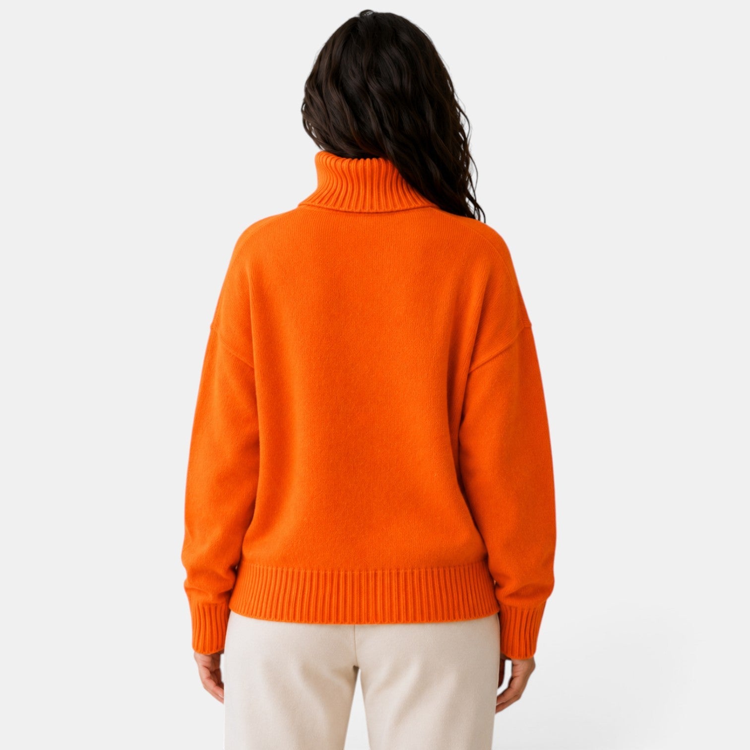 Women's oversized turtleneck jumper with ribbed trims
