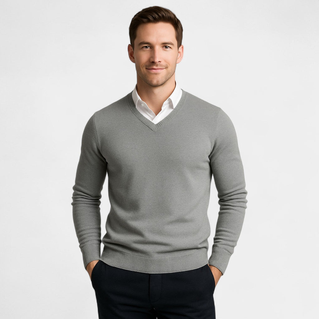 Men's V-neck fine knit jumper with long sleeves and ribbed trims