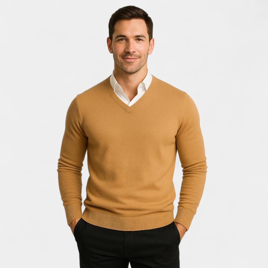 Men's V-neck fine knit jumper with long sleeves and ribbed trims