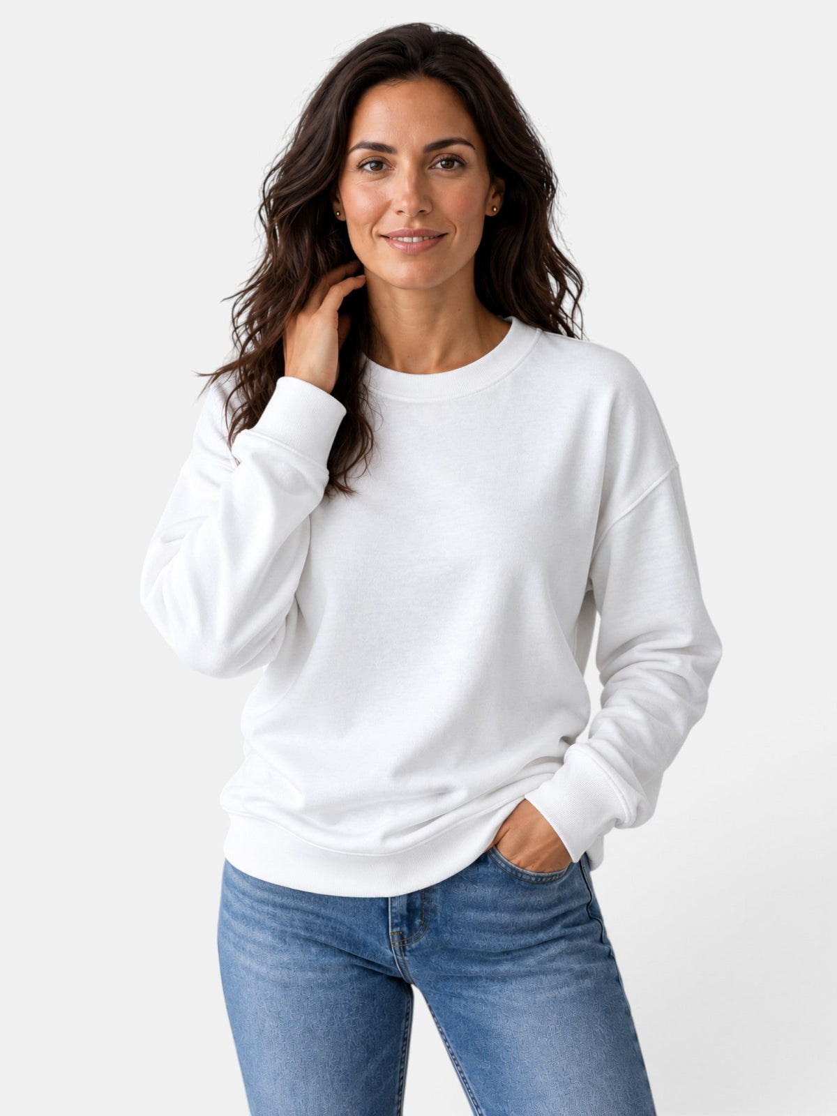 Women's long-sleeved crew neck sweatshirt with ribbed trims