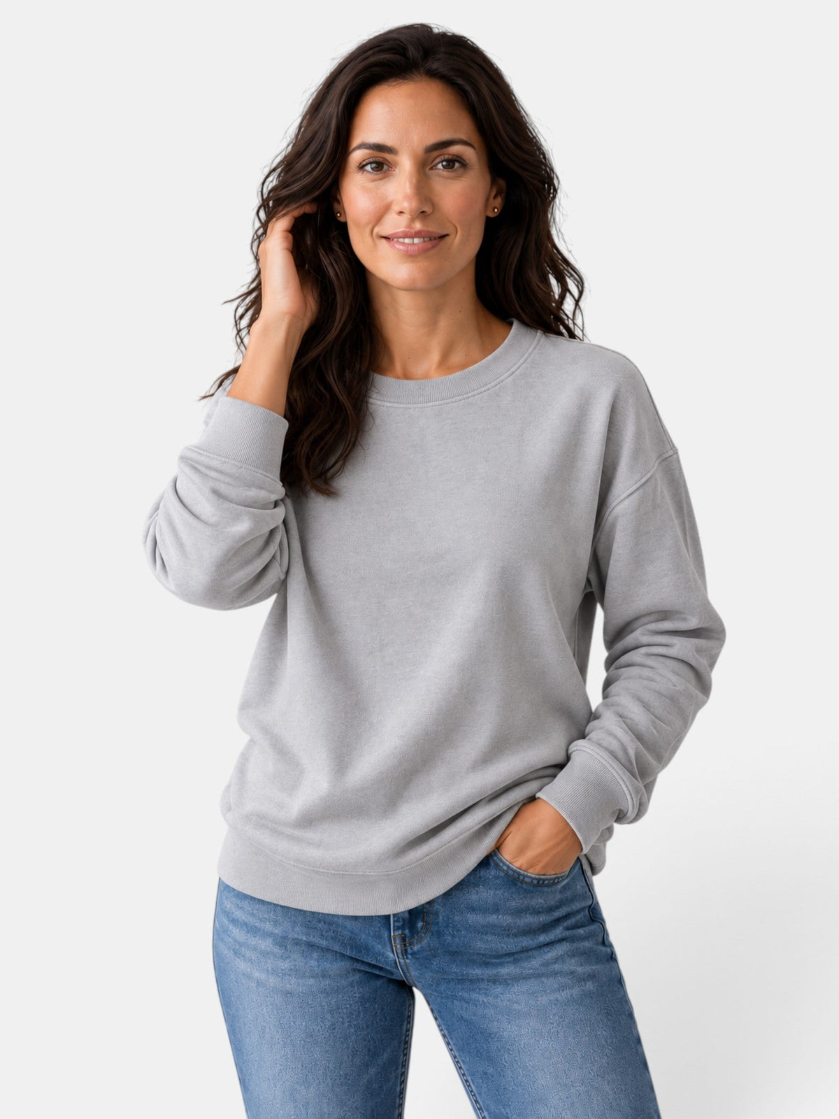 Women's long-sleeved crew neck sweatshirt with ribbed trims