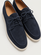 Men's lace-up loafers with moc toe and contrasting flat soles