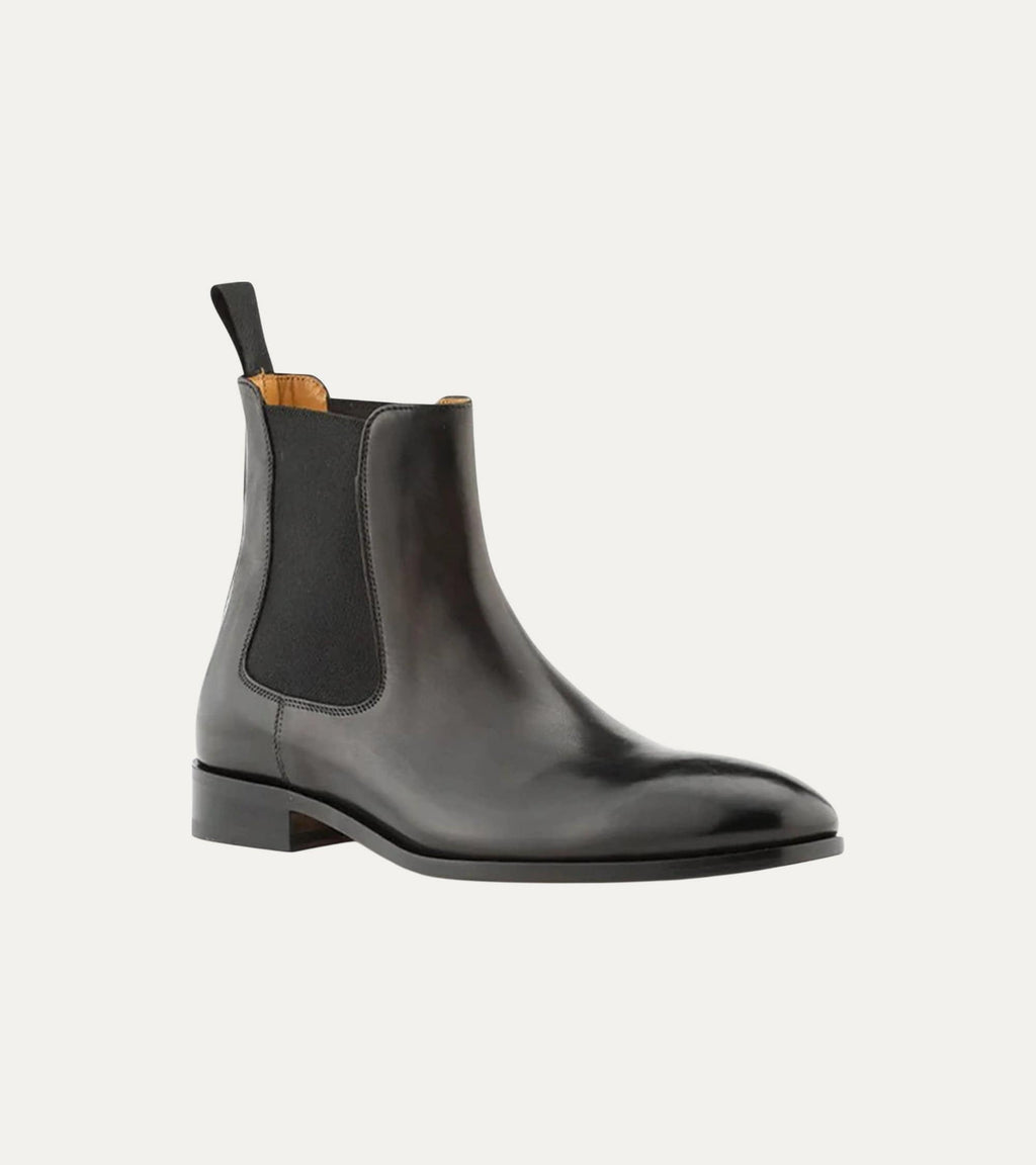 Black Chelsea boot with elastic side panel and low heel