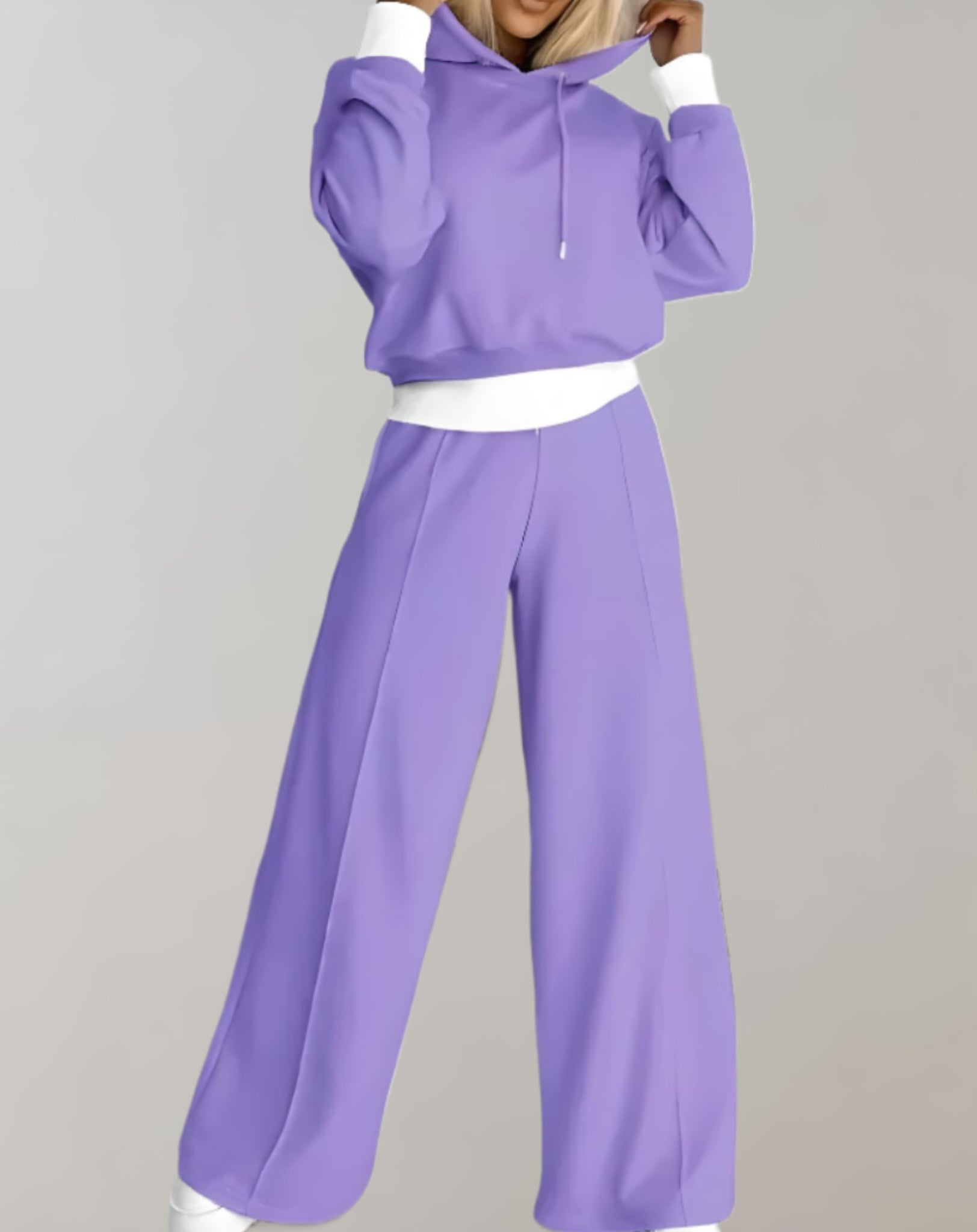 Women's hooded two-piece set with wide-leg trousers and contrasting ribbed cuffs