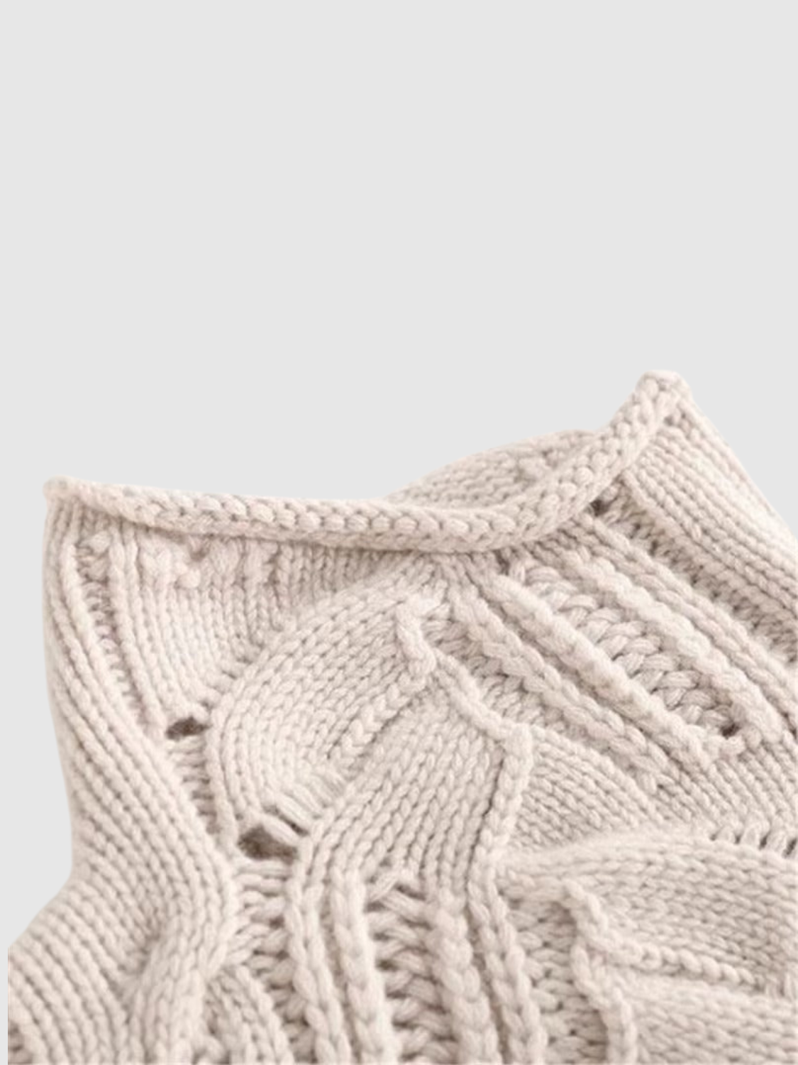 Women's textured cable knit turtleneck sweater with long sleeves