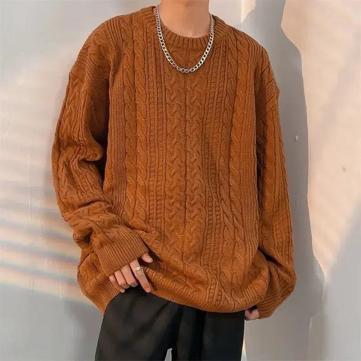 Men's cable-knit crew-neck jumper with long sleeves and ribbed trims