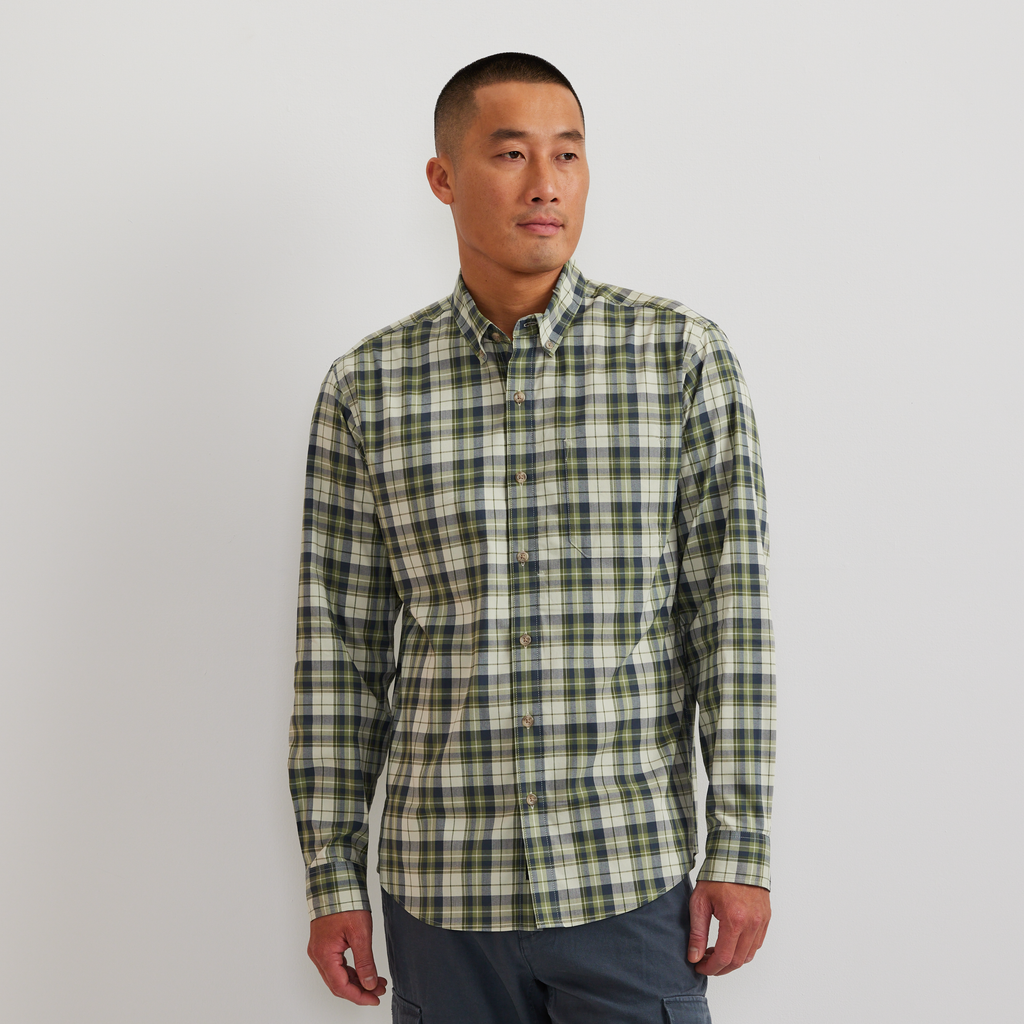 Men's checked long-sleeve shirt with button-down collar and chest pocket