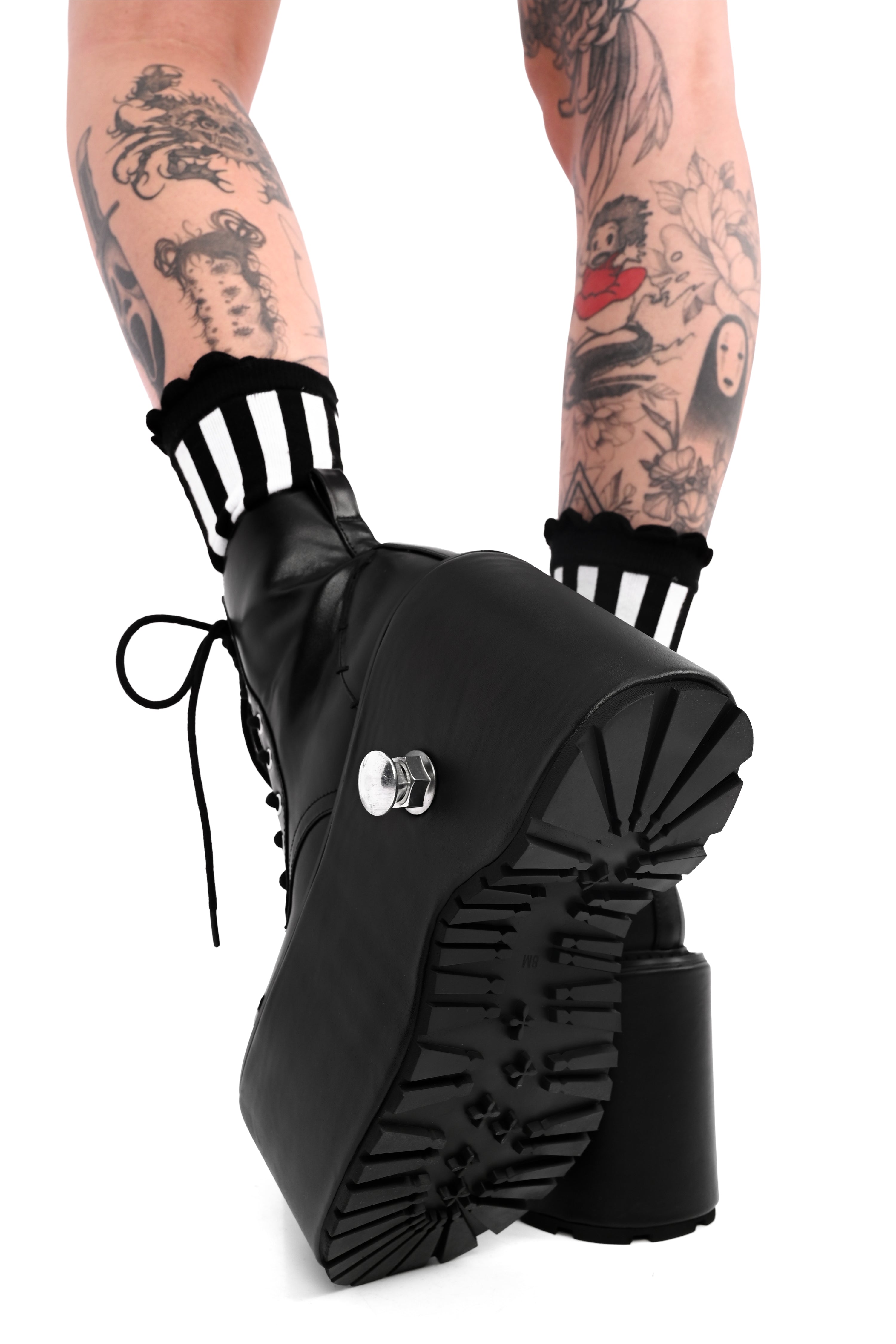 Women's black lace-up platform ankle boots with round toes