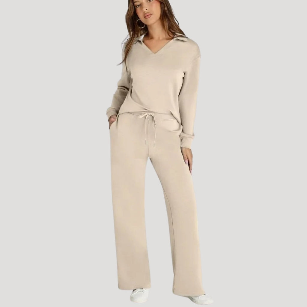 Women's knitted V-neck lounge set with wide-leg trousers
