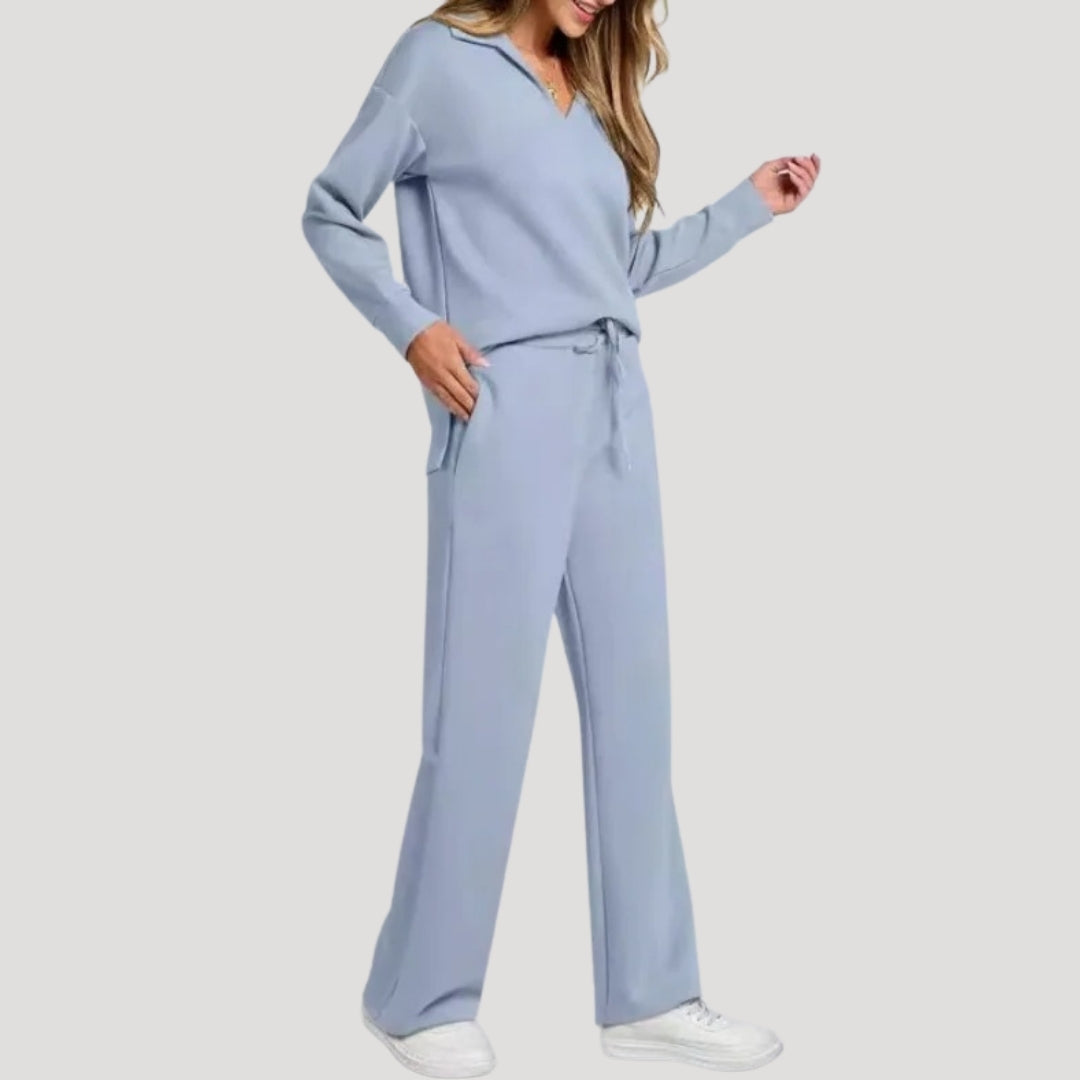 Women's knitted V-neck lounge set with wide-leg trousers