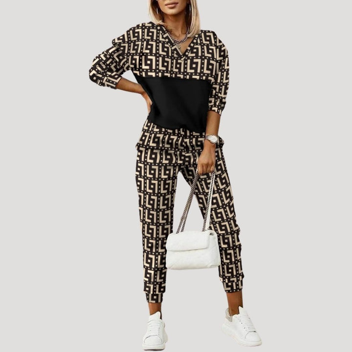 Women's hooded tracksuit set with patterned panels and joggers