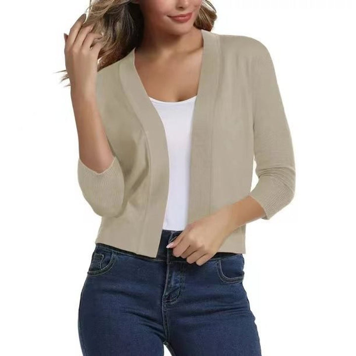 Women's cropped open cardigan with V-neckline and three-quarter sleeves