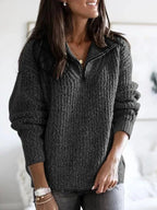 Women's knitted half-zip jumper with mock neck and long sleeves