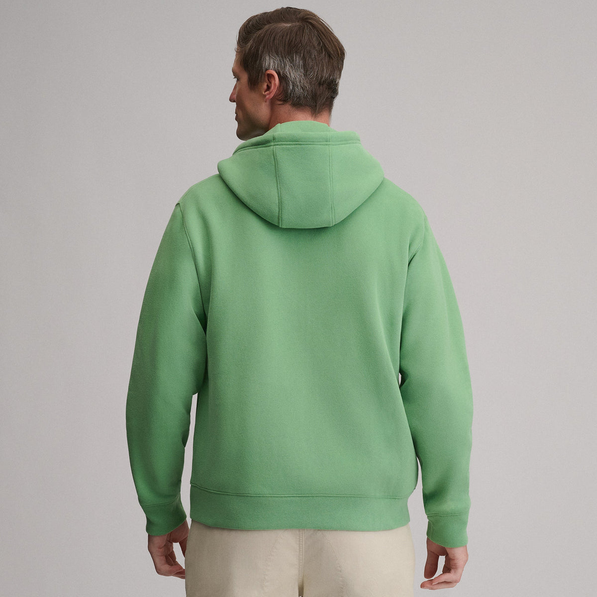 Men's full-zip hooded sweatshirt with long sleeves and front pockets