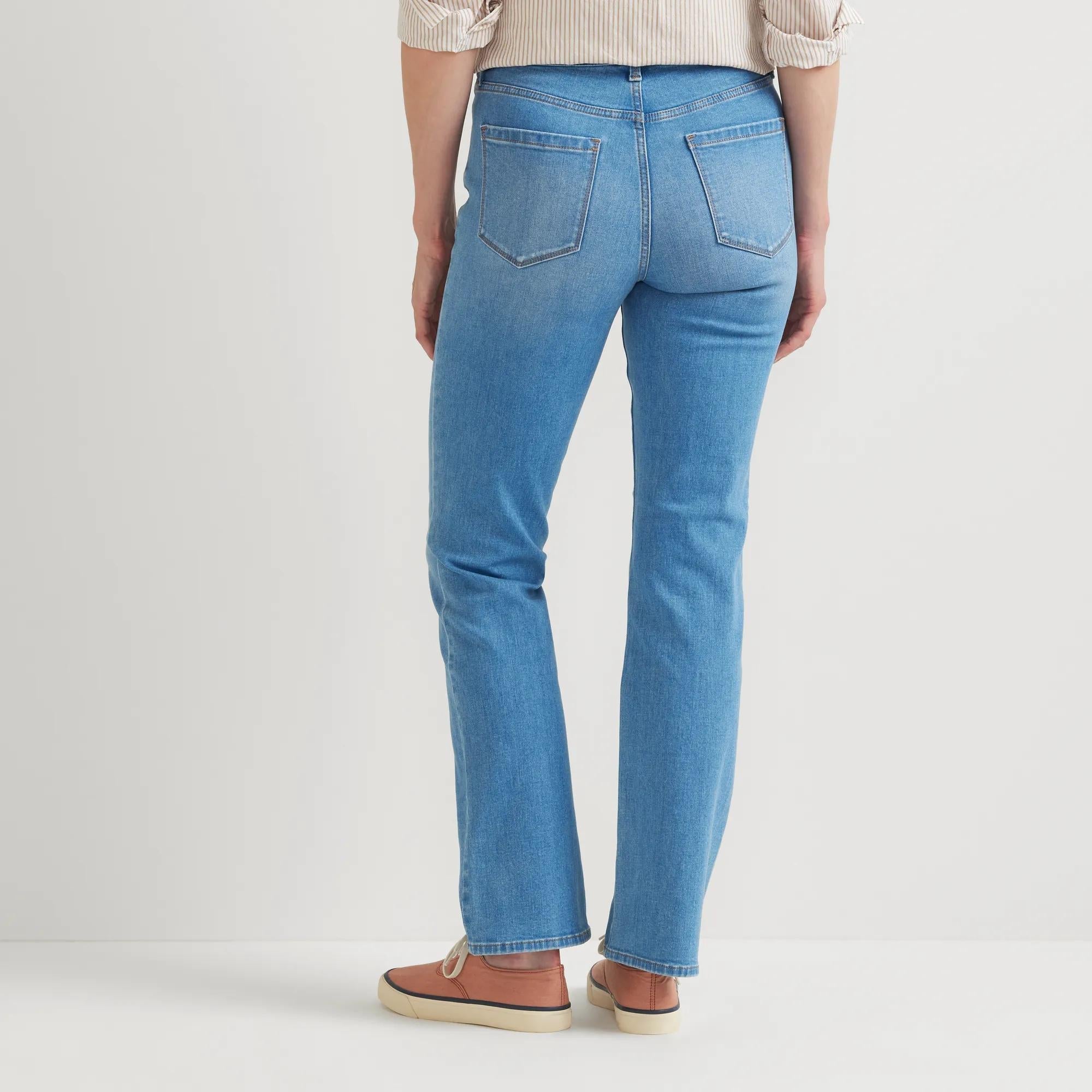Women's high-rise bootcut jeans with five-pocket design