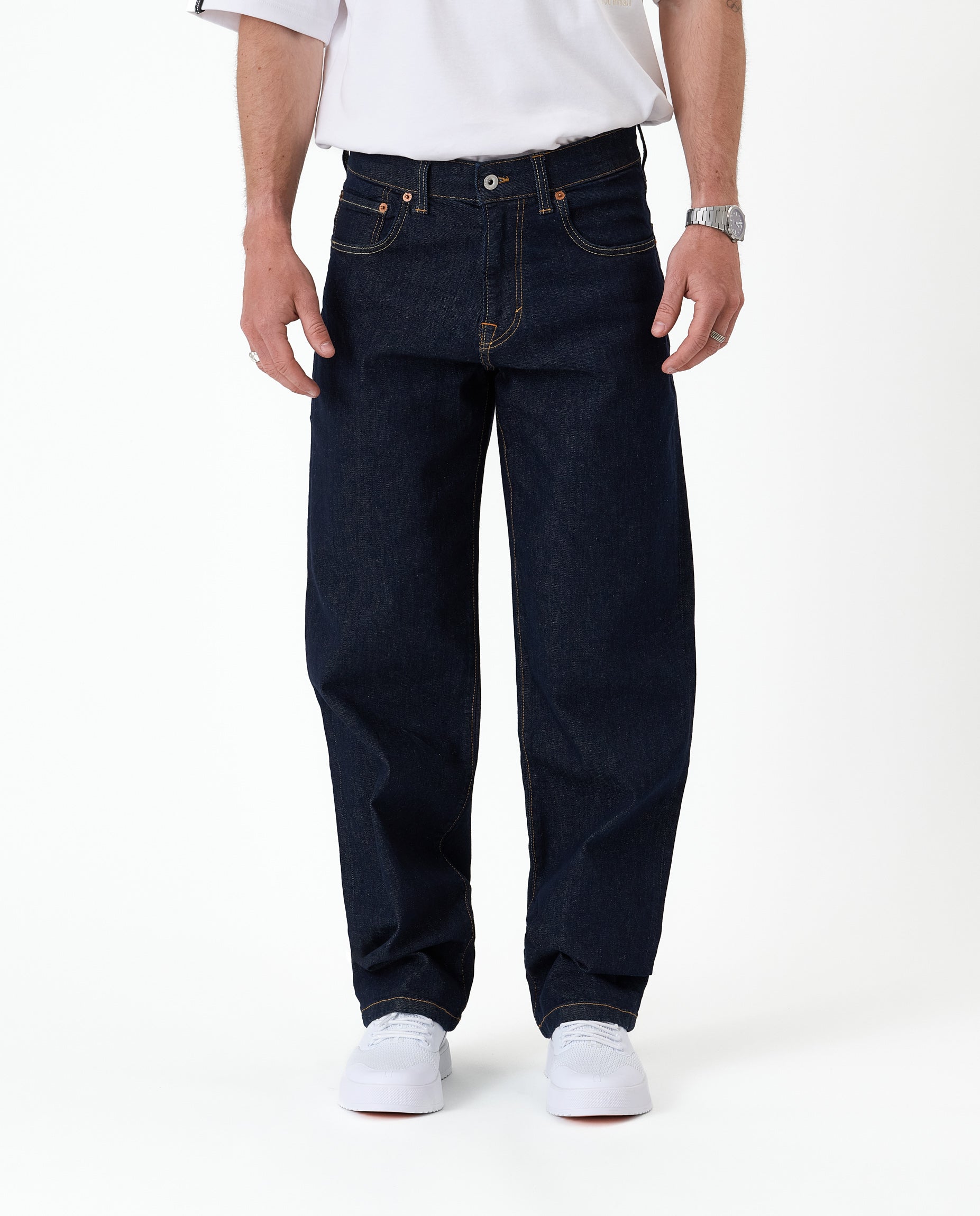 Men's dark rinse relaxed straight leg jeans with five-pocket design