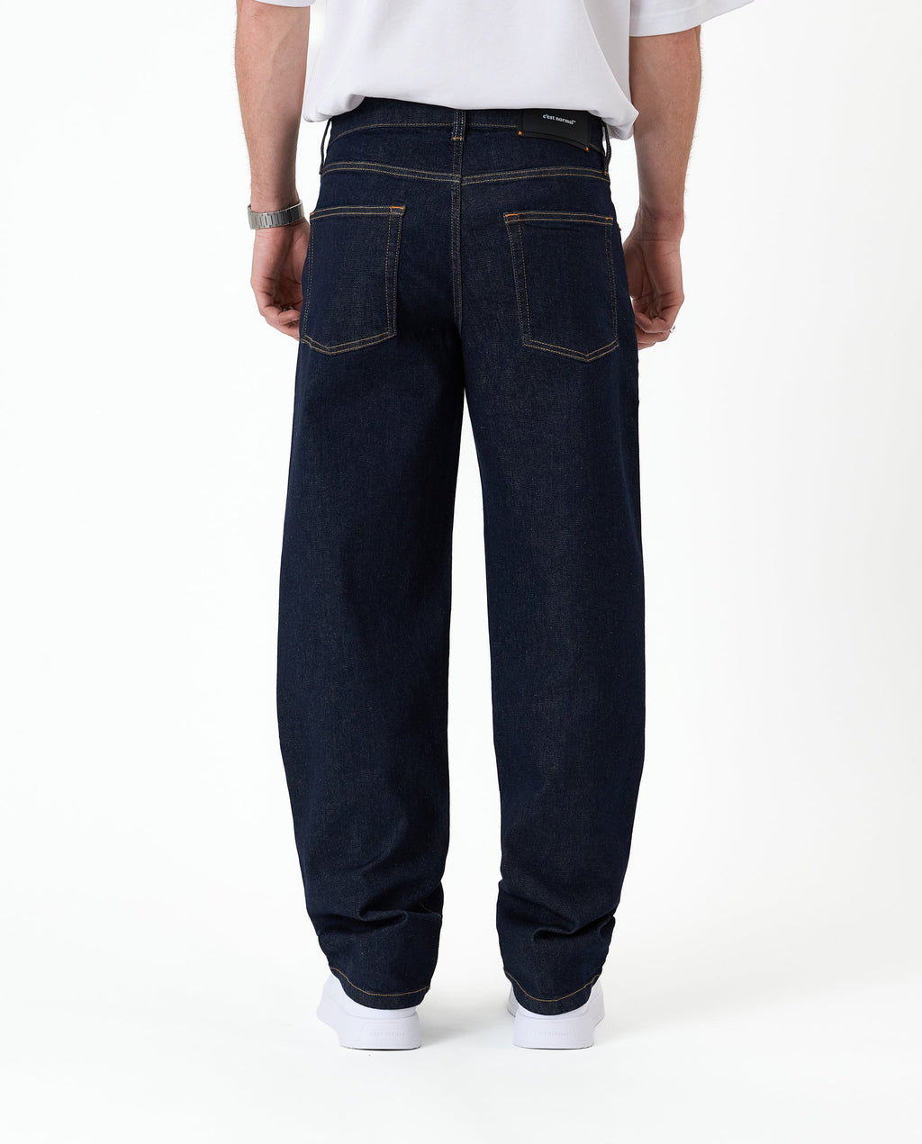 Men's dark rinse relaxed straight leg jeans with five-pocket design