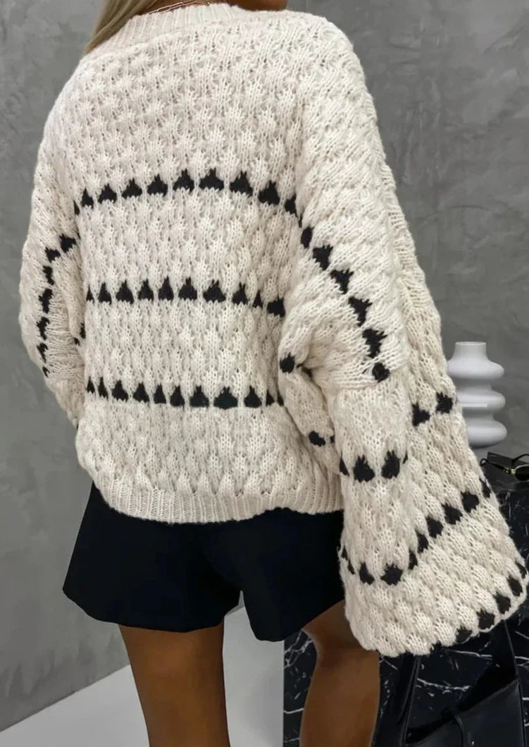 Women's black and white textured patterned knit sweater