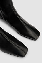edieblackleather_3