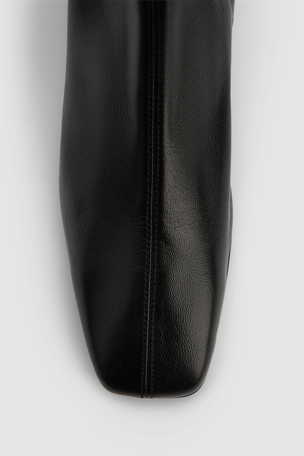 edieblackleather_5