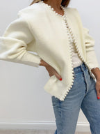 Men's textured hooded pullover with drawstrings and ribbed hem