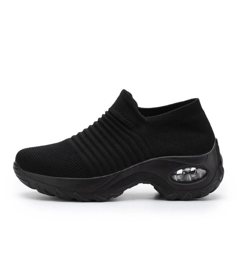 Women's ribbed slip-on sneakers with platform soles