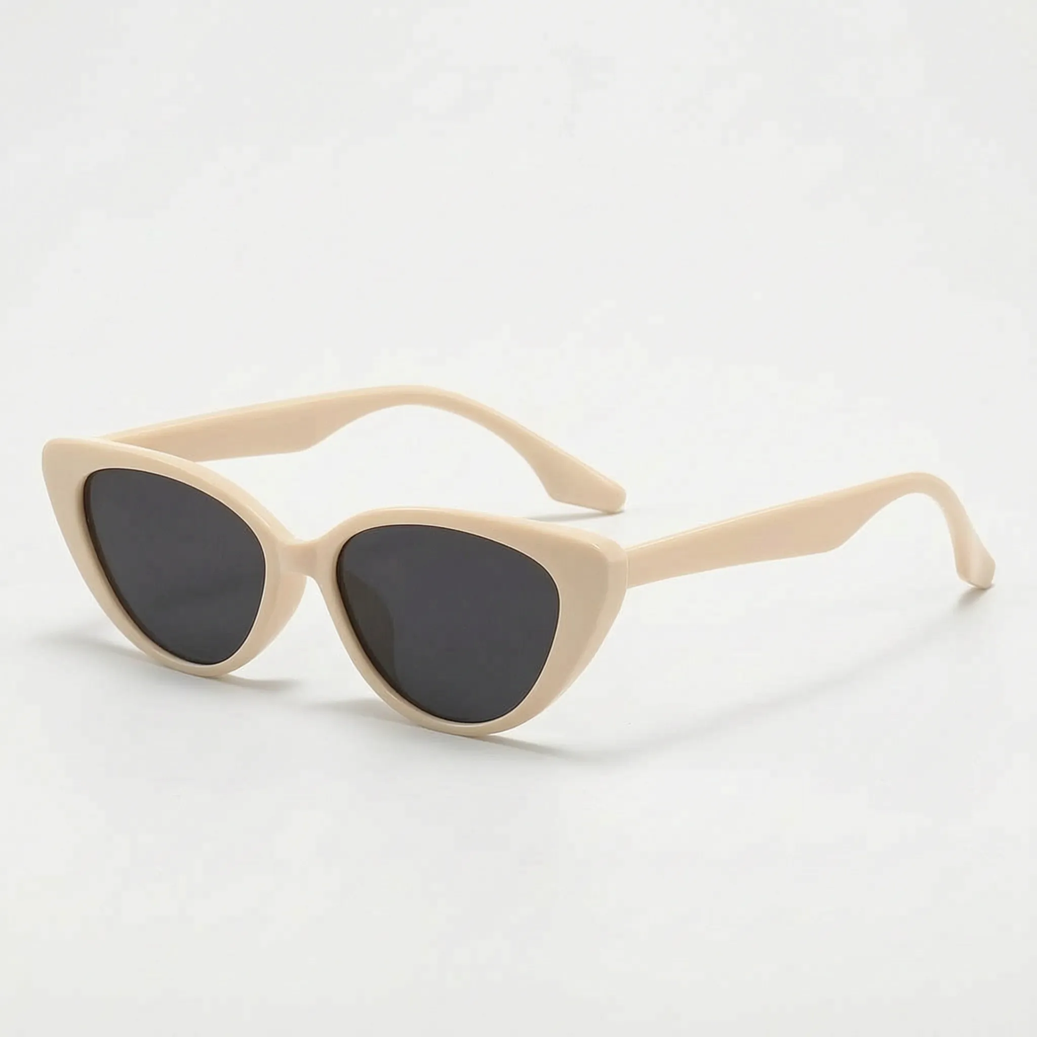 Felinea  - Retro Style Ladies Sunglasses Cat Eye Everyday Styling