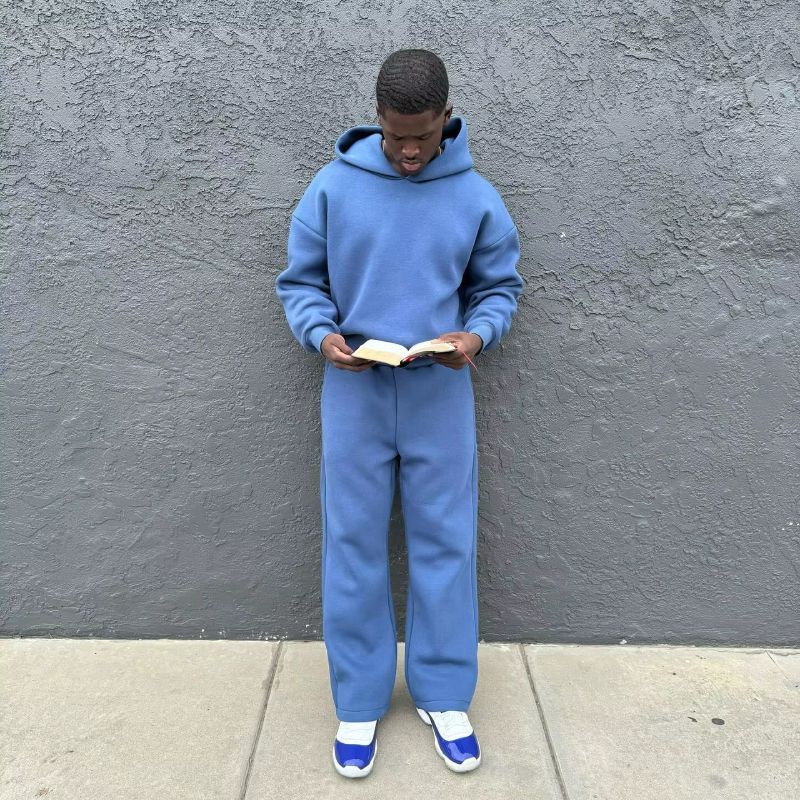 Men's hooded sweatshirt and jogger trouser outfit set