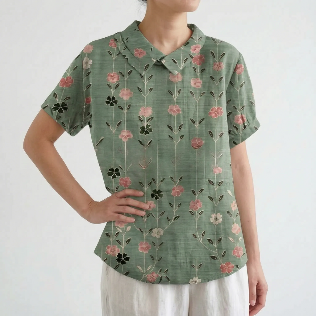 Florisa - Relaxed Short-Sleeved Womens Floral Blouse