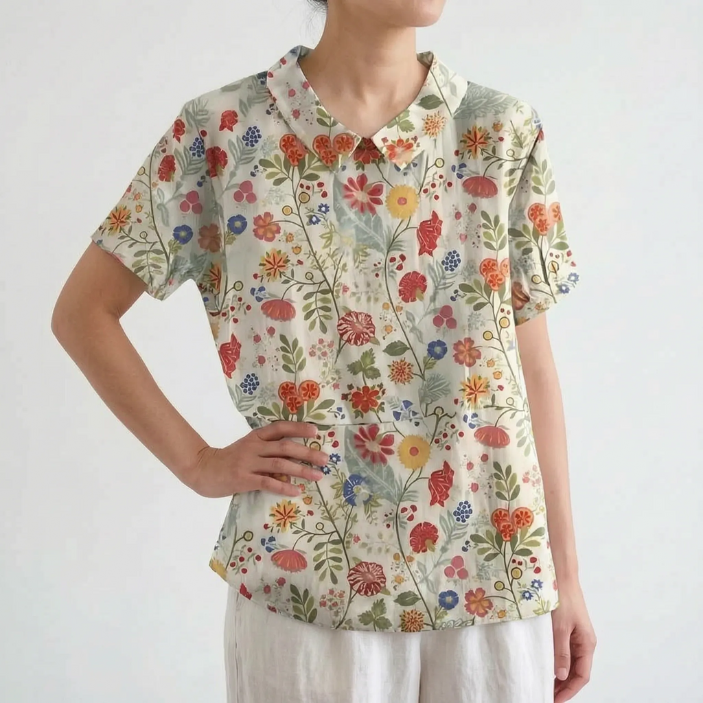 Florisa - Relaxed Short-Sleeved Womens Floral Blouse